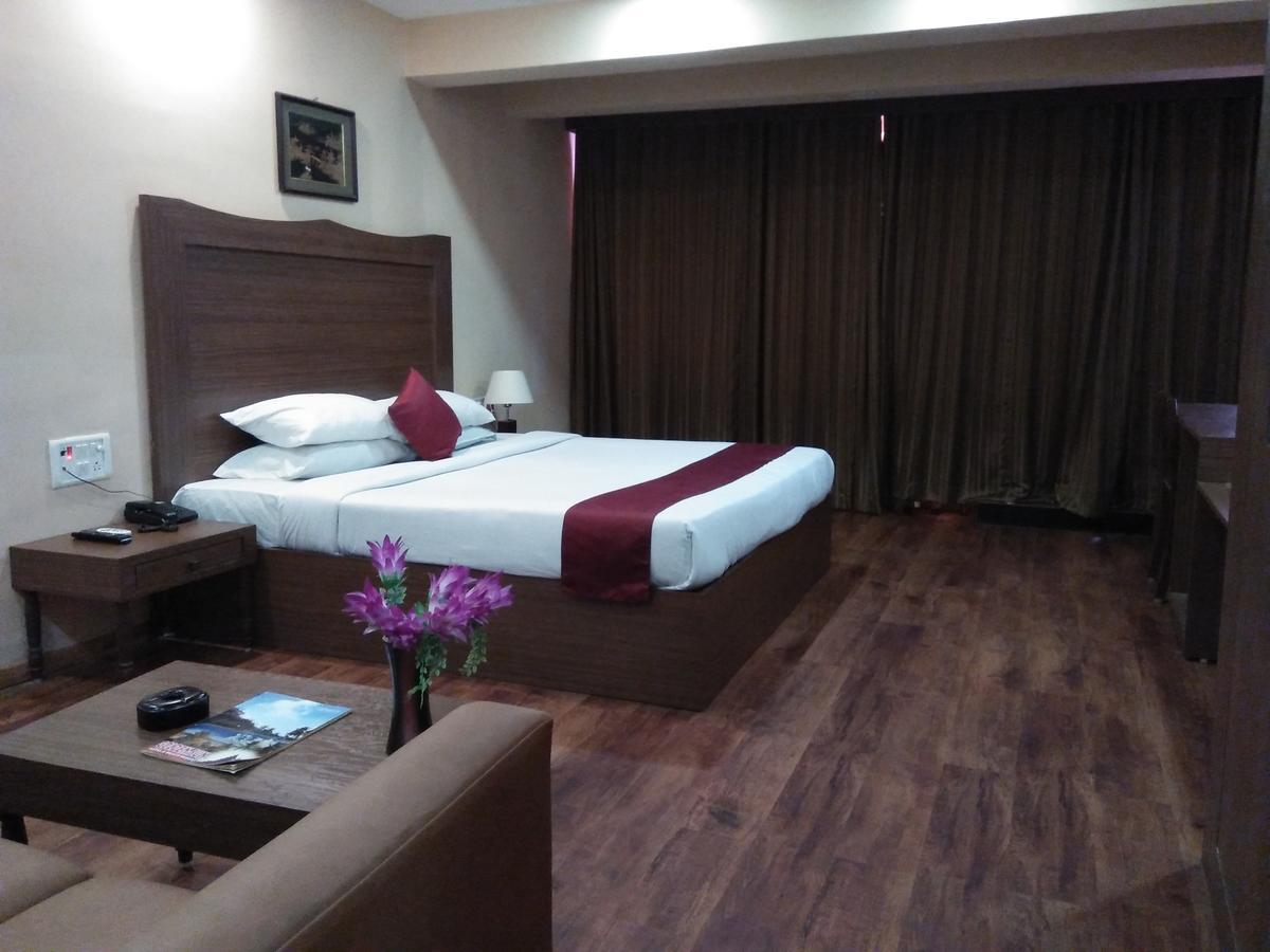 Golden Sun Beach Resort Mahabalipuram Exterior foto