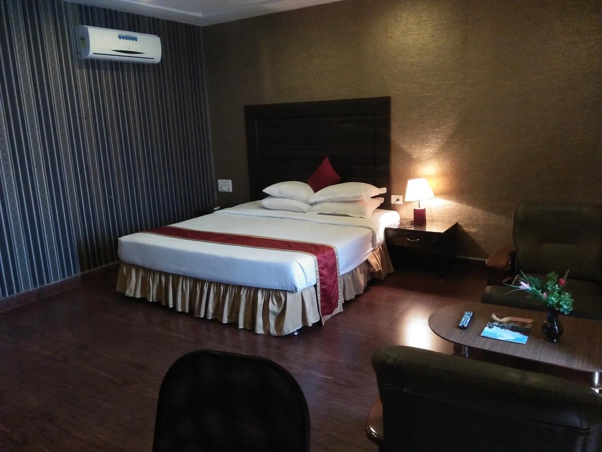 Golden Sun Beach Resort Mahabalipuram Exterior foto